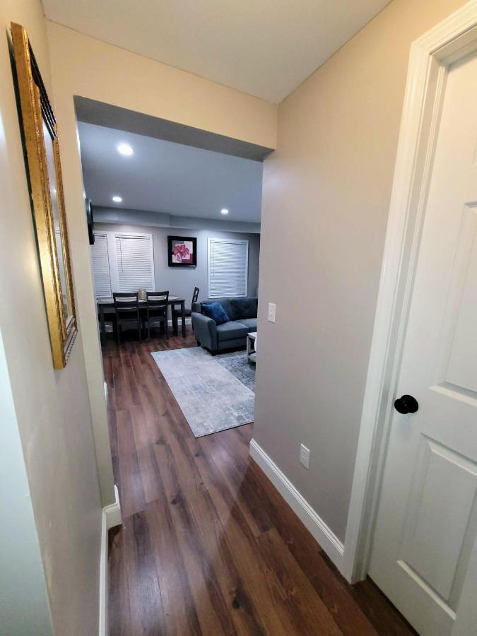 Apartment With Brand New Furniture And Large Parking West Seneca Exterior photo